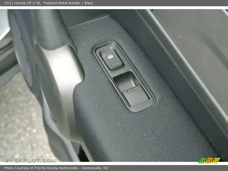Polished Metal Metallic / Black 2011 Honda CR-V SE