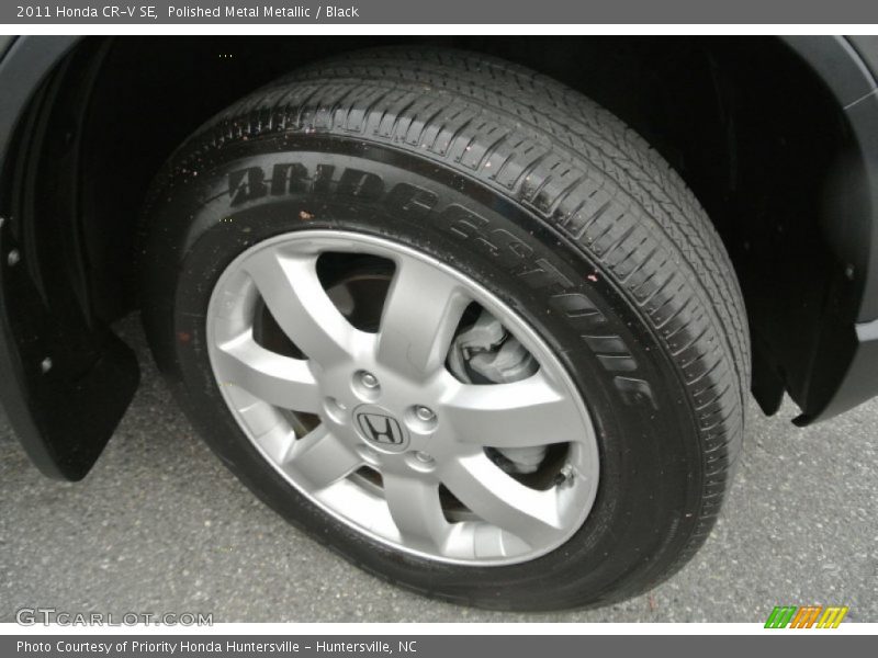 Polished Metal Metallic / Black 2011 Honda CR-V SE