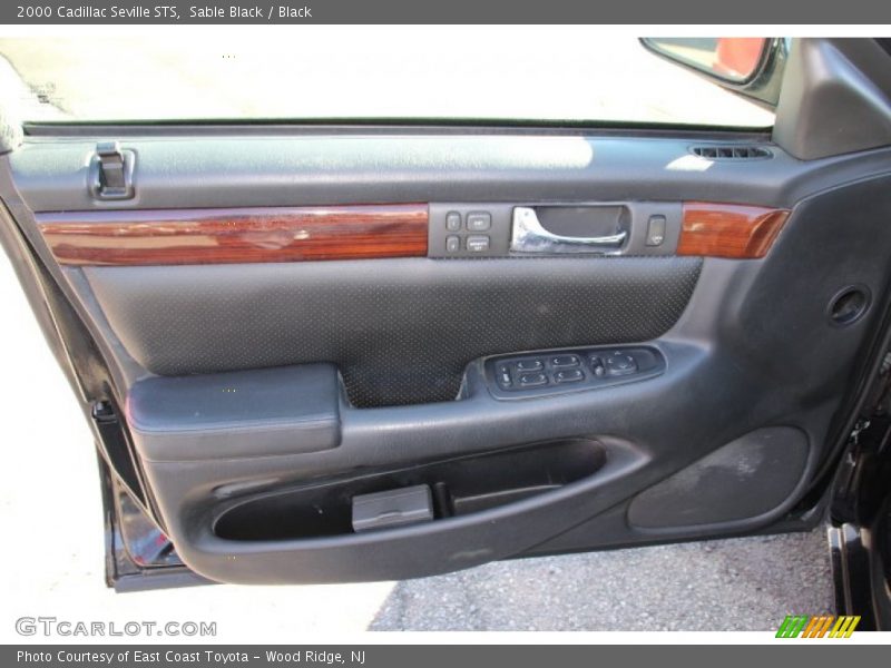 Sable Black / Black 2000 Cadillac Seville STS