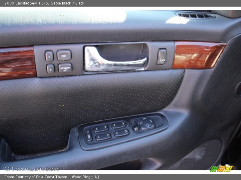 Sable Black / Black 2000 Cadillac Seville STS