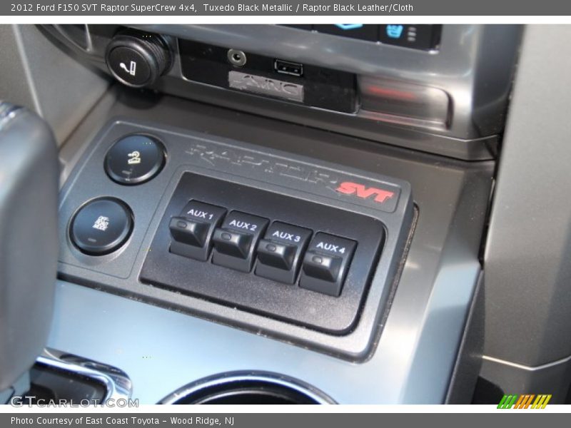 Tuxedo Black Metallic / Raptor Black Leather/Cloth 2012 Ford F150 SVT Raptor SuperCrew 4x4