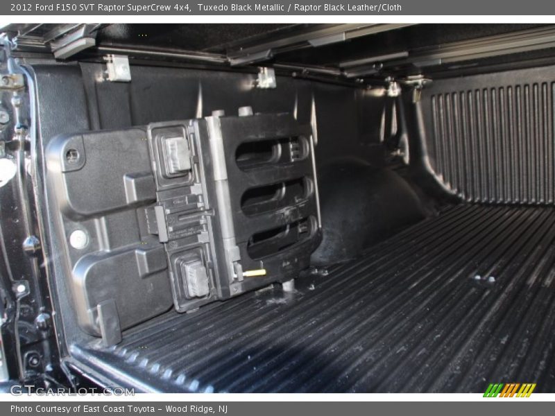 Tuxedo Black Metallic / Raptor Black Leather/Cloth 2012 Ford F150 SVT Raptor SuperCrew 4x4