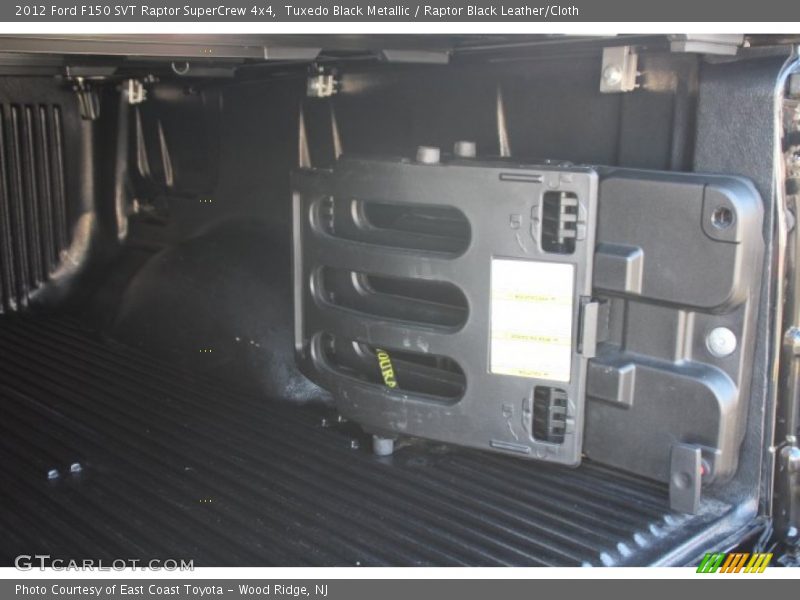 Tuxedo Black Metallic / Raptor Black Leather/Cloth 2012 Ford F150 SVT Raptor SuperCrew 4x4