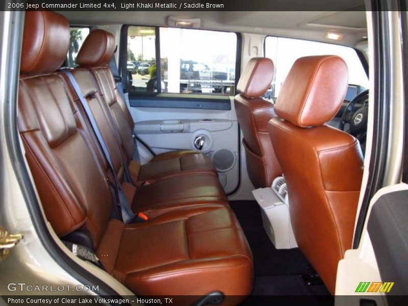Rear Seat of 2006 Commander Limited 4x4