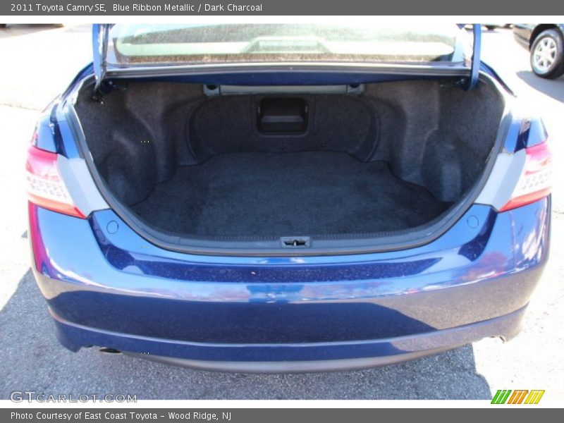 Blue Ribbon Metallic / Dark Charcoal 2011 Toyota Camry SE