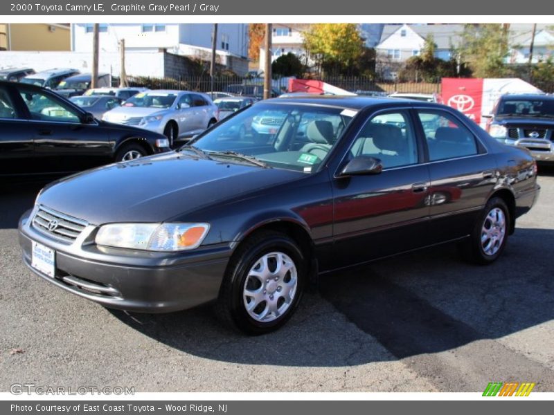 Graphite Gray Pearl / Gray 2000 Toyota Camry LE