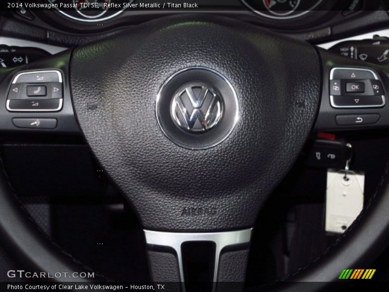 Reflex Silver Metallic / Titan Black 2014 Volkswagen Passat TDI SE