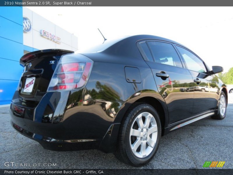 Super Black / Charcoal 2010 Nissan Sentra 2.0 SR