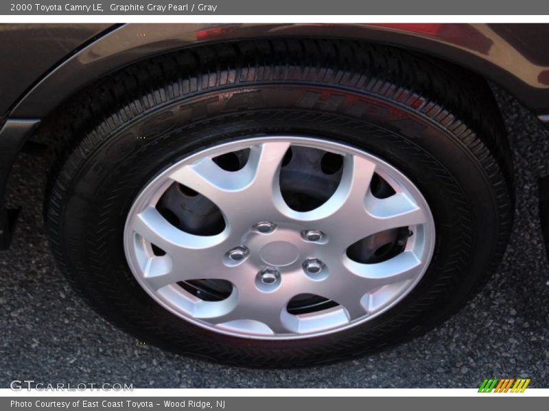 Graphite Gray Pearl / Gray 2000 Toyota Camry LE