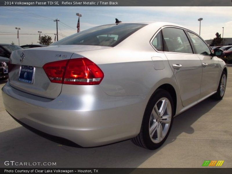 Reflex Silver Metallic / Titan Black 2014 Volkswagen Passat TDI SE