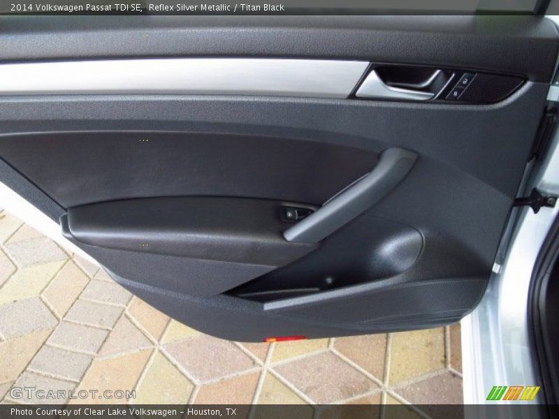 Reflex Silver Metallic / Titan Black 2014 Volkswagen Passat TDI SE