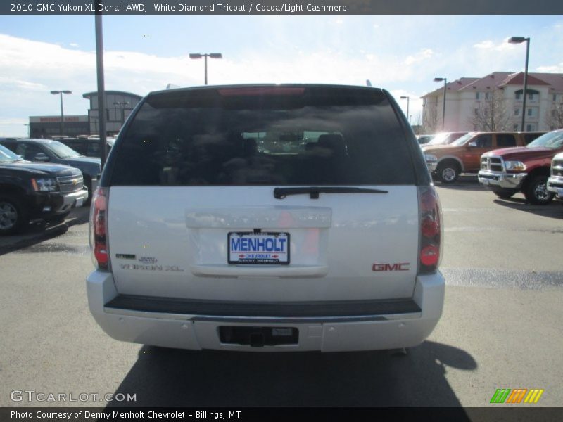 White Diamond Tricoat / Cocoa/Light Cashmere 2010 GMC Yukon XL Denali AWD
