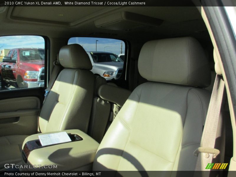 White Diamond Tricoat / Cocoa/Light Cashmere 2010 GMC Yukon XL Denali AWD