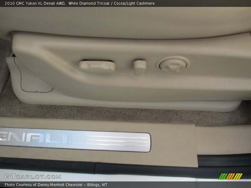 White Diamond Tricoat / Cocoa/Light Cashmere 2010 GMC Yukon XL Denali AWD