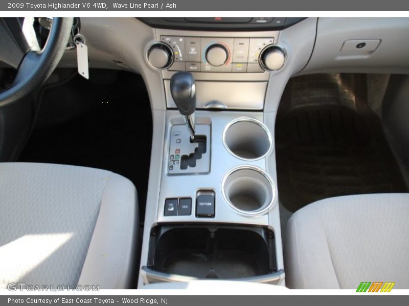 Wave Line Pearl / Ash 2009 Toyota Highlander V6 4WD