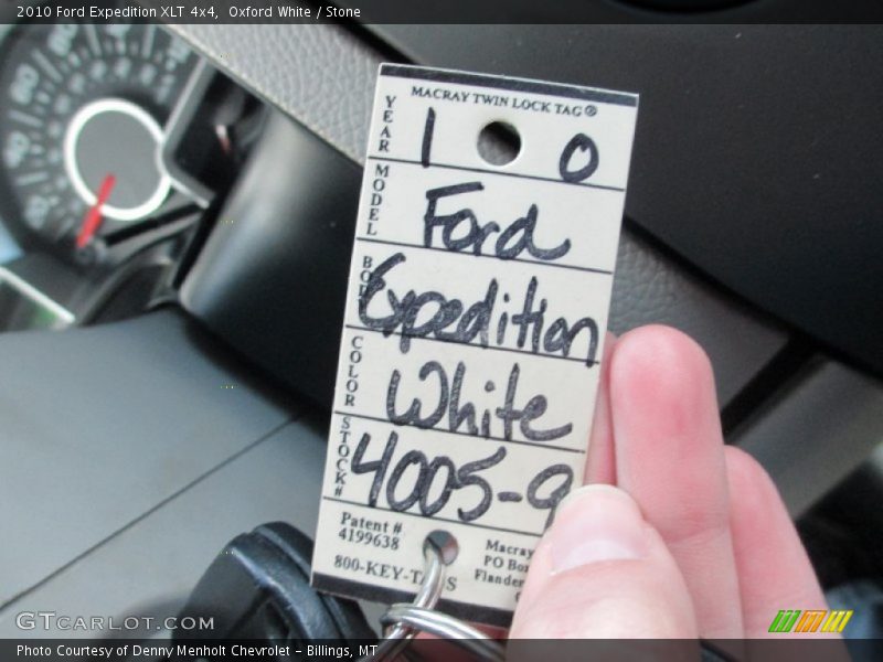 Oxford White / Stone 2010 Ford Expedition XLT 4x4