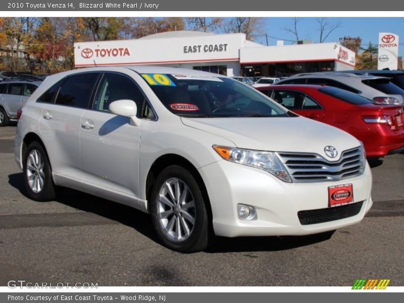 Blizzard White Pearl / Ivory 2010 Toyota Venza I4
