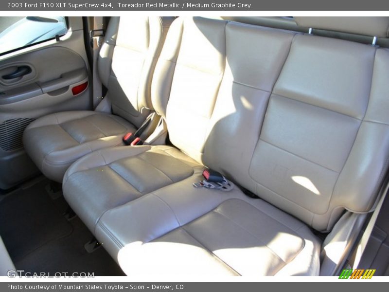 Toreador Red Metallic / Medium Graphite Grey 2003 Ford F150 XLT SuperCrew 4x4