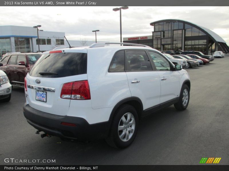 Snow White Pearl / Gray 2013 Kia Sorento LX V6 AWD