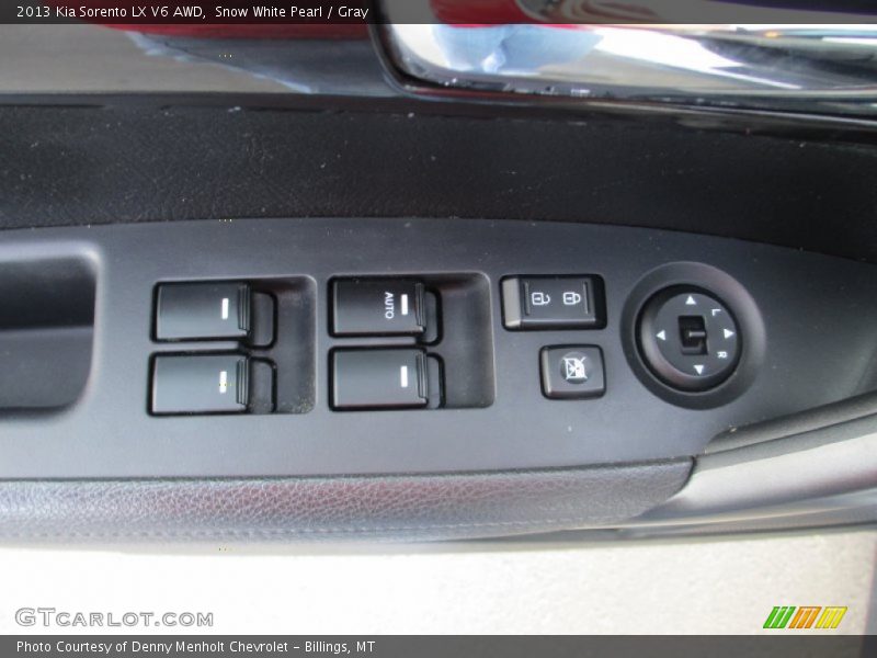 Snow White Pearl / Gray 2013 Kia Sorento LX V6 AWD