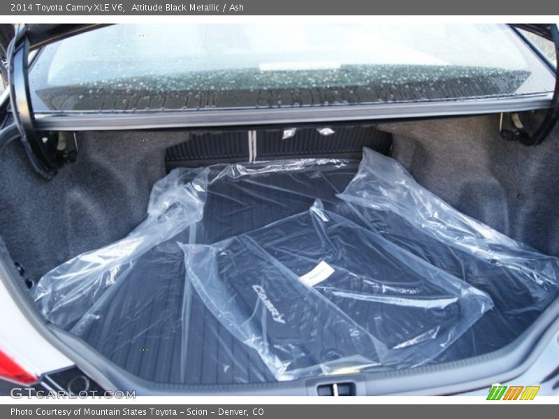 Attitude Black Metallic / Ash 2014 Toyota Camry XLE V6