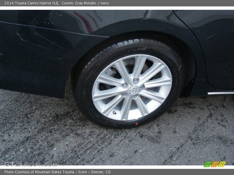 Cosmic Gray Metallic / Ivory 2014 Toyota Camry Hybrid XLE
