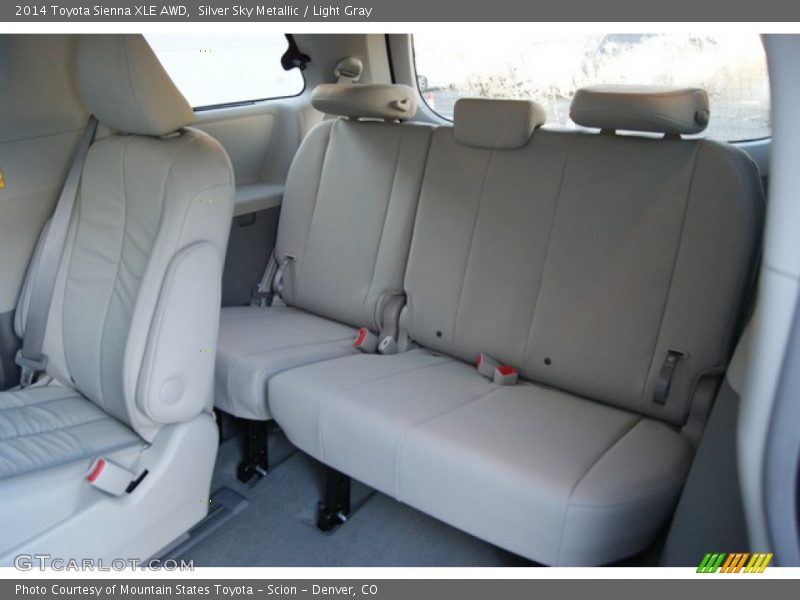Silver Sky Metallic / Light Gray 2014 Toyota Sienna XLE AWD