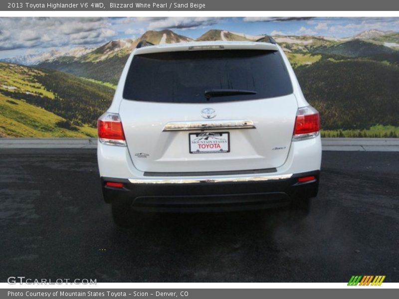 Blizzard White Pearl / Sand Beige 2013 Toyota Highlander V6 4WD