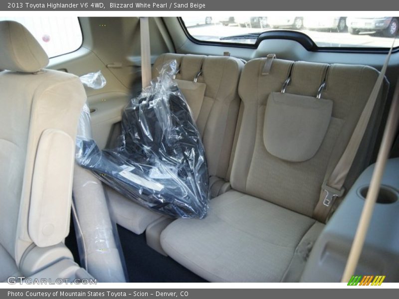 Blizzard White Pearl / Sand Beige 2013 Toyota Highlander V6 4WD