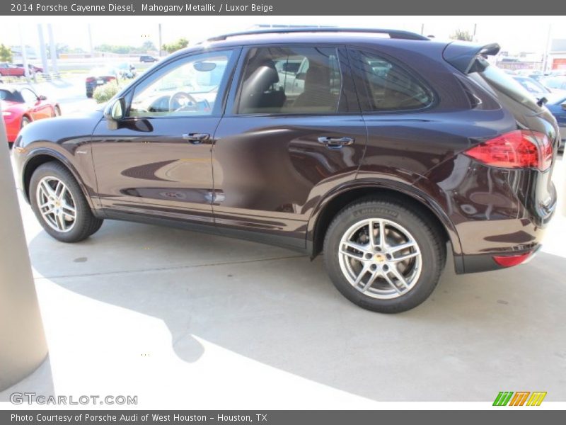 Mahogany Metallic / Luxor Beige 2014 Porsche Cayenne Diesel