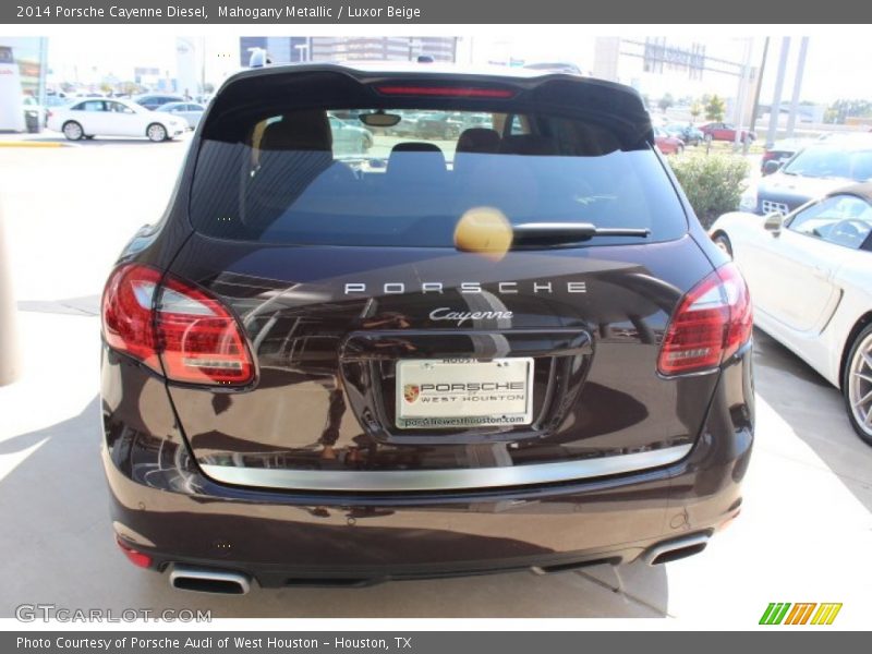 Mahogany Metallic / Luxor Beige 2014 Porsche Cayenne Diesel