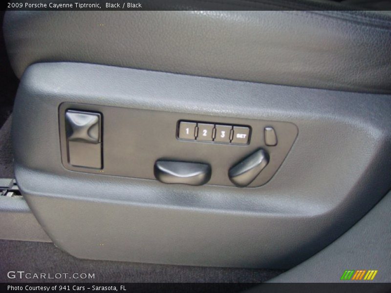 Controls of 2009 Cayenne Tiptronic