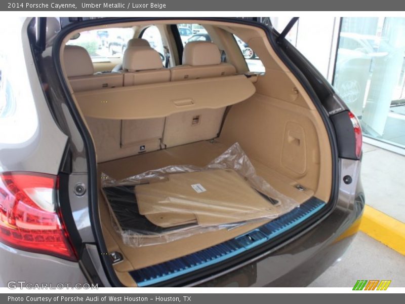  2014 Cayenne  Trunk