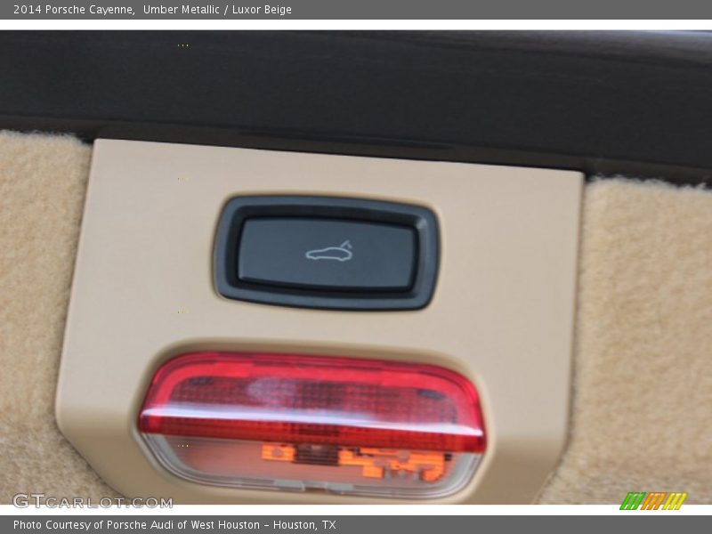 Umber Metallic / Luxor Beige 2014 Porsche Cayenne