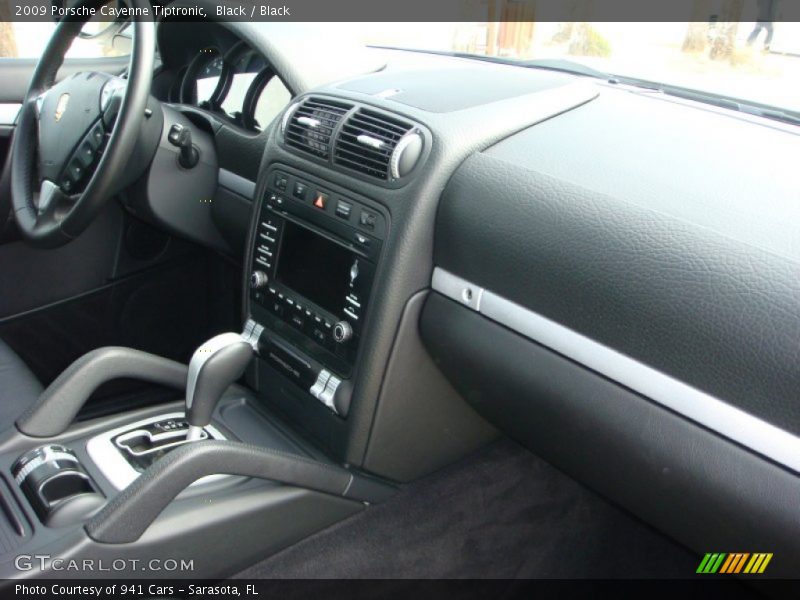 Black / Black 2009 Porsche Cayenne Tiptronic
