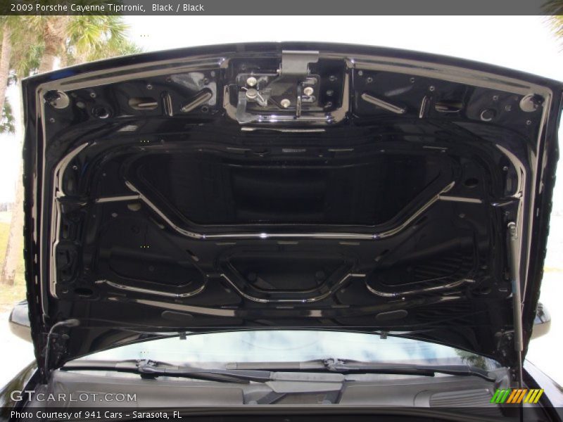 Black / Black 2009 Porsche Cayenne Tiptronic