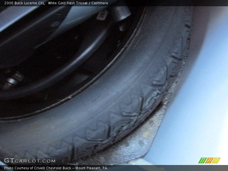 White Gold Flash Tricoat / Cashmere 2006 Buick Lucerne CXL