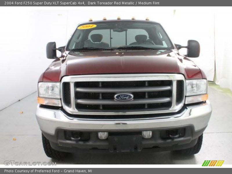 Dark Toreador Red Metallic / Medium Flint 2004 Ford F250 Super Duty XLT SuperCab 4x4