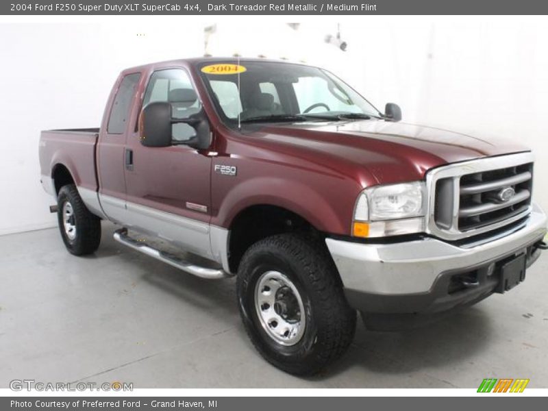 Dark Toreador Red Metallic / Medium Flint 2004 Ford F250 Super Duty XLT SuperCab 4x4