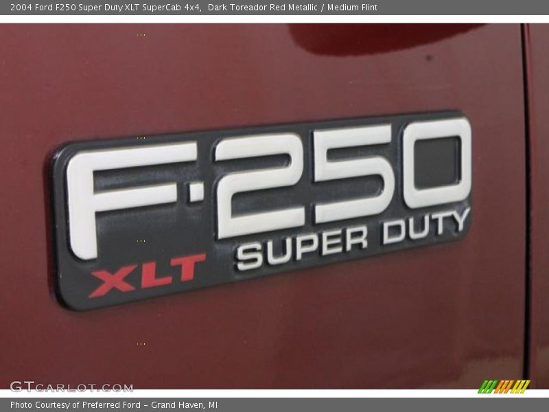 Dark Toreador Red Metallic / Medium Flint 2004 Ford F250 Super Duty XLT SuperCab 4x4