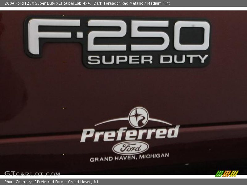 Dark Toreador Red Metallic / Medium Flint 2004 Ford F250 Super Duty XLT SuperCab 4x4