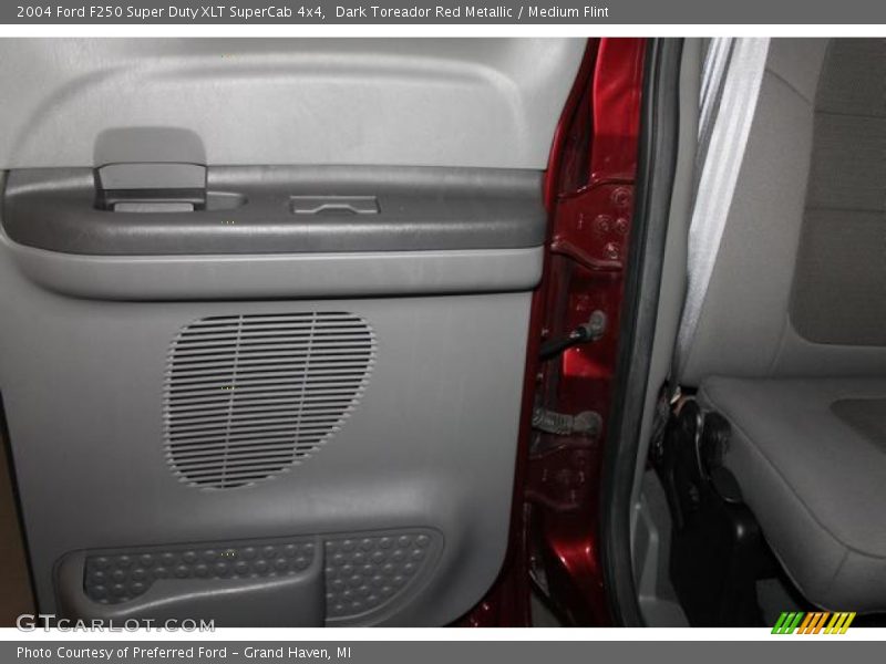Dark Toreador Red Metallic / Medium Flint 2004 Ford F250 Super Duty XLT SuperCab 4x4