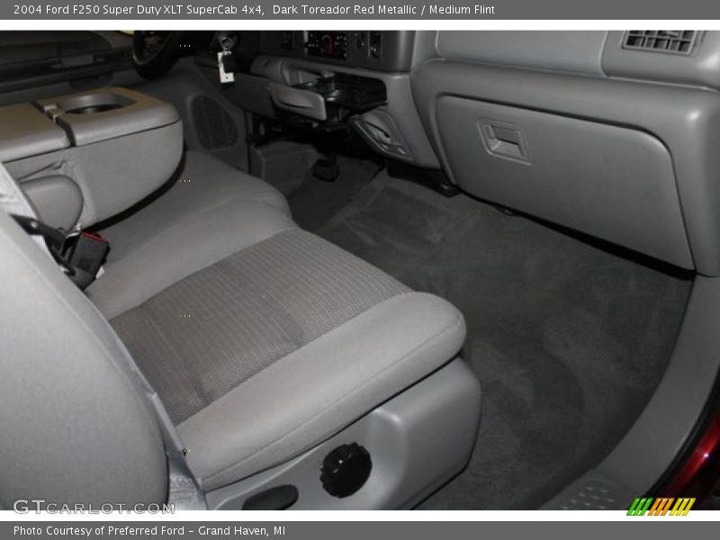 Dark Toreador Red Metallic / Medium Flint 2004 Ford F250 Super Duty XLT SuperCab 4x4