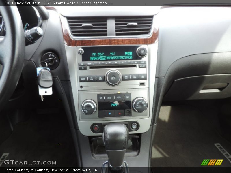 Summit White / Cocoa/Cashmere 2011 Chevrolet Malibu LTZ