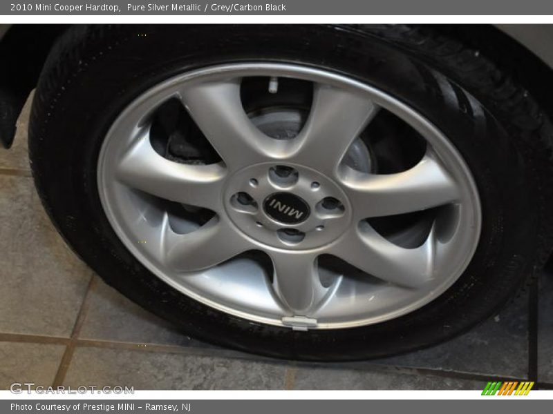 Pure Silver Metallic / Grey/Carbon Black 2010 Mini Cooper Hardtop