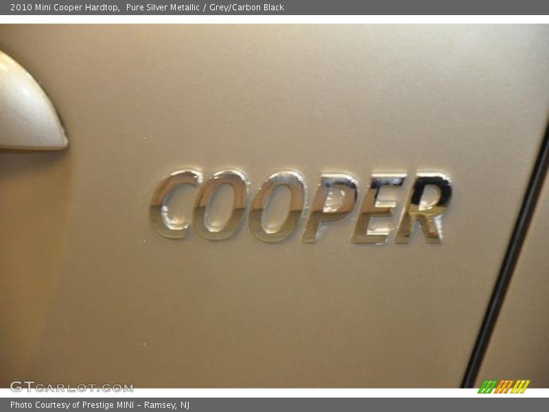 Pure Silver Metallic / Grey/Carbon Black 2010 Mini Cooper Hardtop