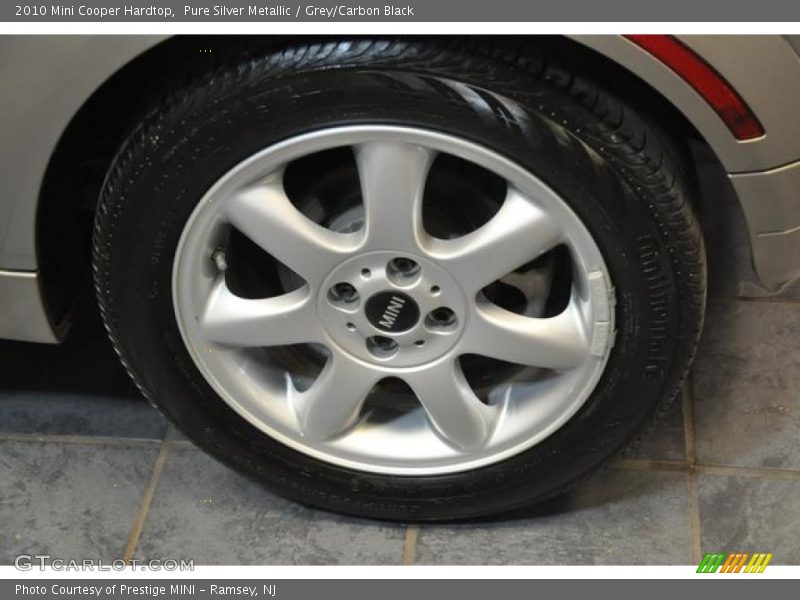 Pure Silver Metallic / Grey/Carbon Black 2010 Mini Cooper Hardtop