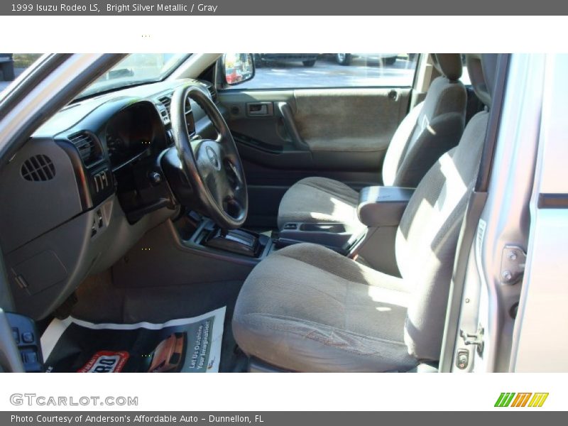Bright Silver Metallic / Gray 1999 Isuzu Rodeo LS