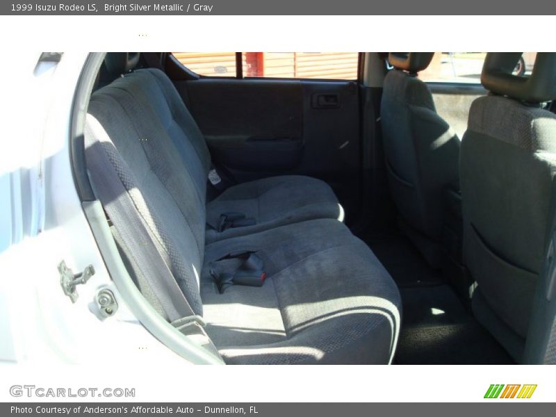 Bright Silver Metallic / Gray 1999 Isuzu Rodeo LS