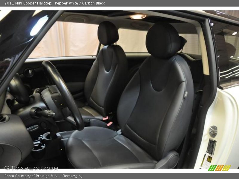 Pepper White / Carbon Black 2011 Mini Cooper Hardtop
